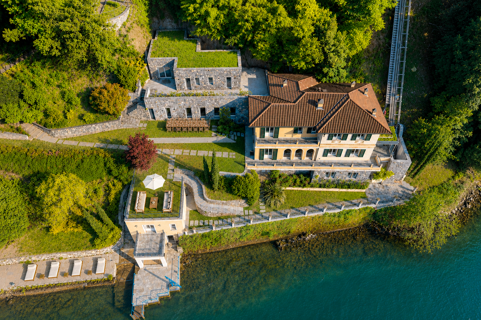 Villa Del Sole private lakefront terrace and boat dock